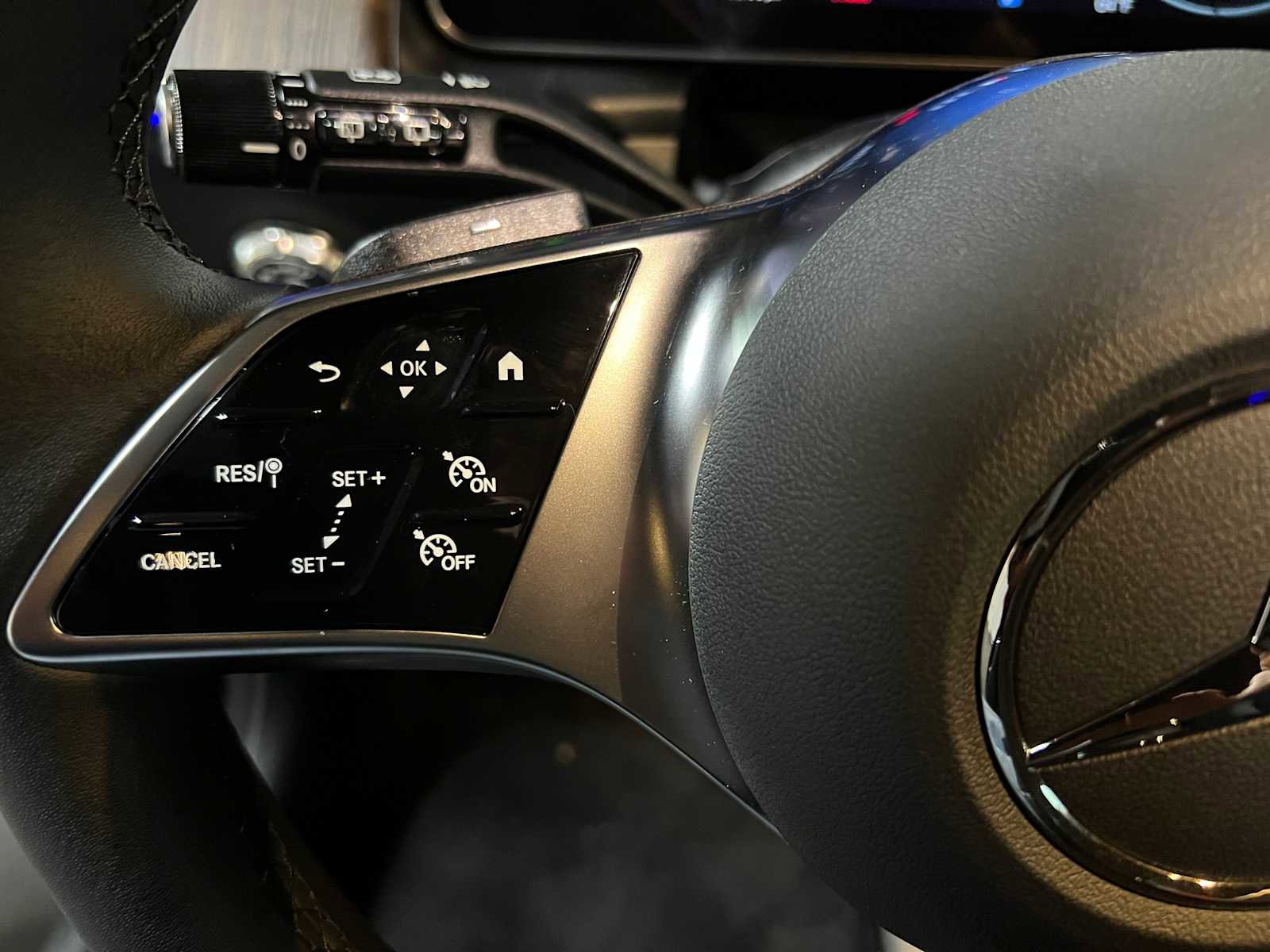 New 2025 Mercedes-Benz GLC 300 4MATIC image 23