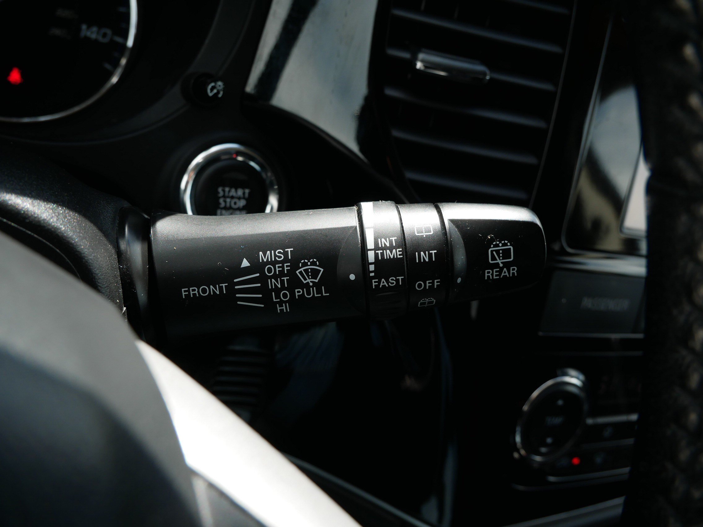Used 2015 Mitsubishi Outlander SE FWD image 33