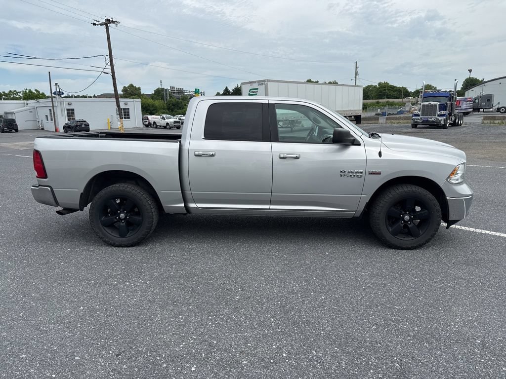 Used 2017 RAM 1500 Classic SLT AWD/4WD image 7