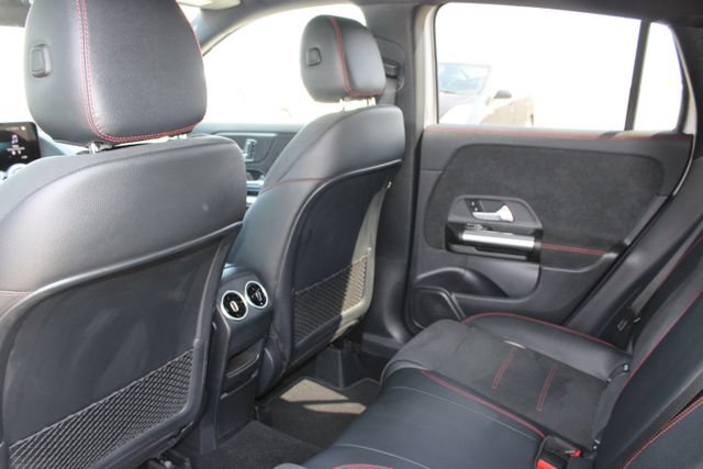 Used 2023 Mercedes-Benz GLA 250 image 8