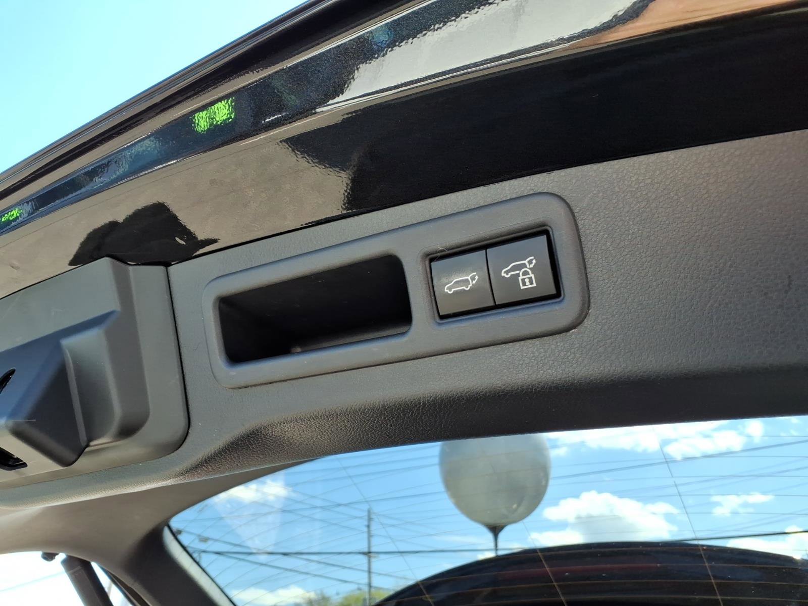 Used 2023 Lexus RX 350 Premium w/ Accessory Package AWD/4WD image 15