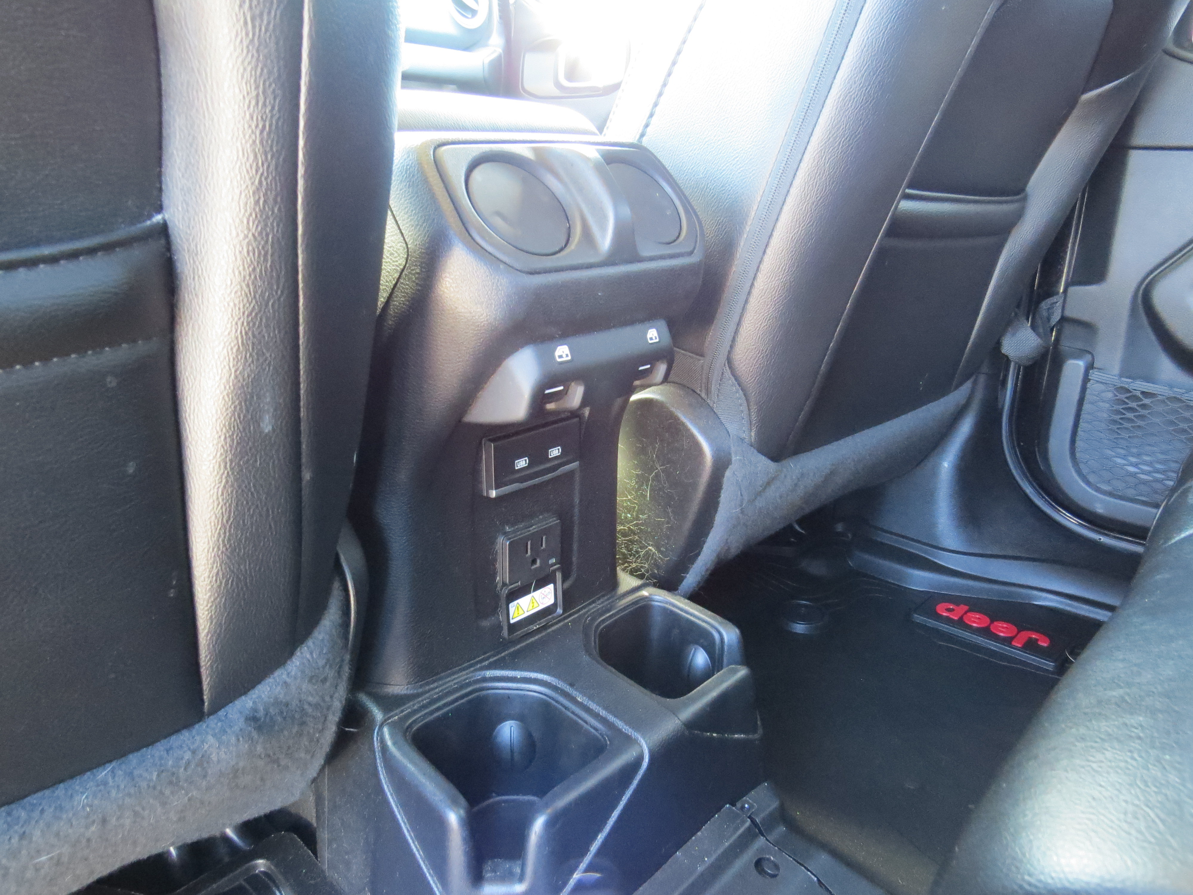 Used 2021 Jeep Gladiator Overland w/ Popular Equipment Package AWD/4WD image 17