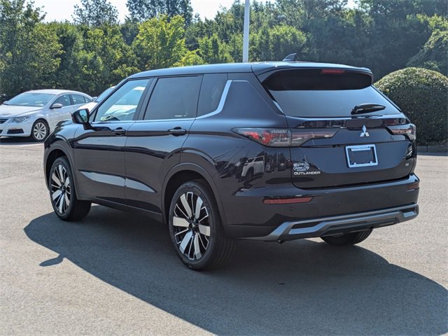 New 2025 Mitsubishi Outlander SE image 5