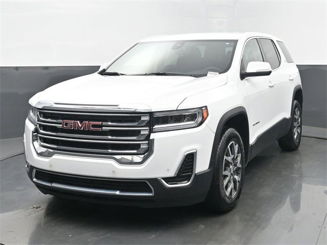 Used 2023 GMC Acadia SLE image 1