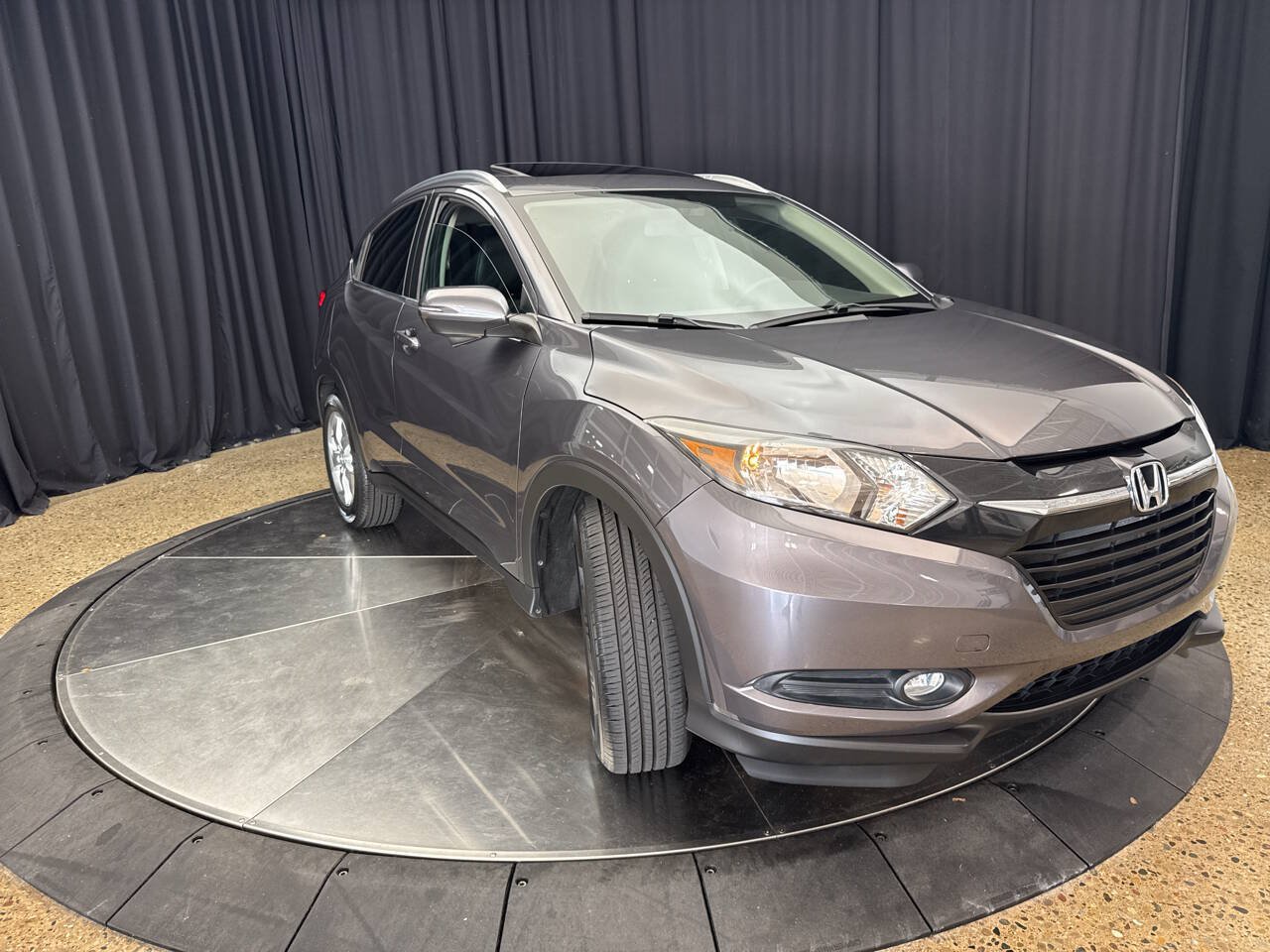 Used 2016 Honda HR-V EX-L image 8