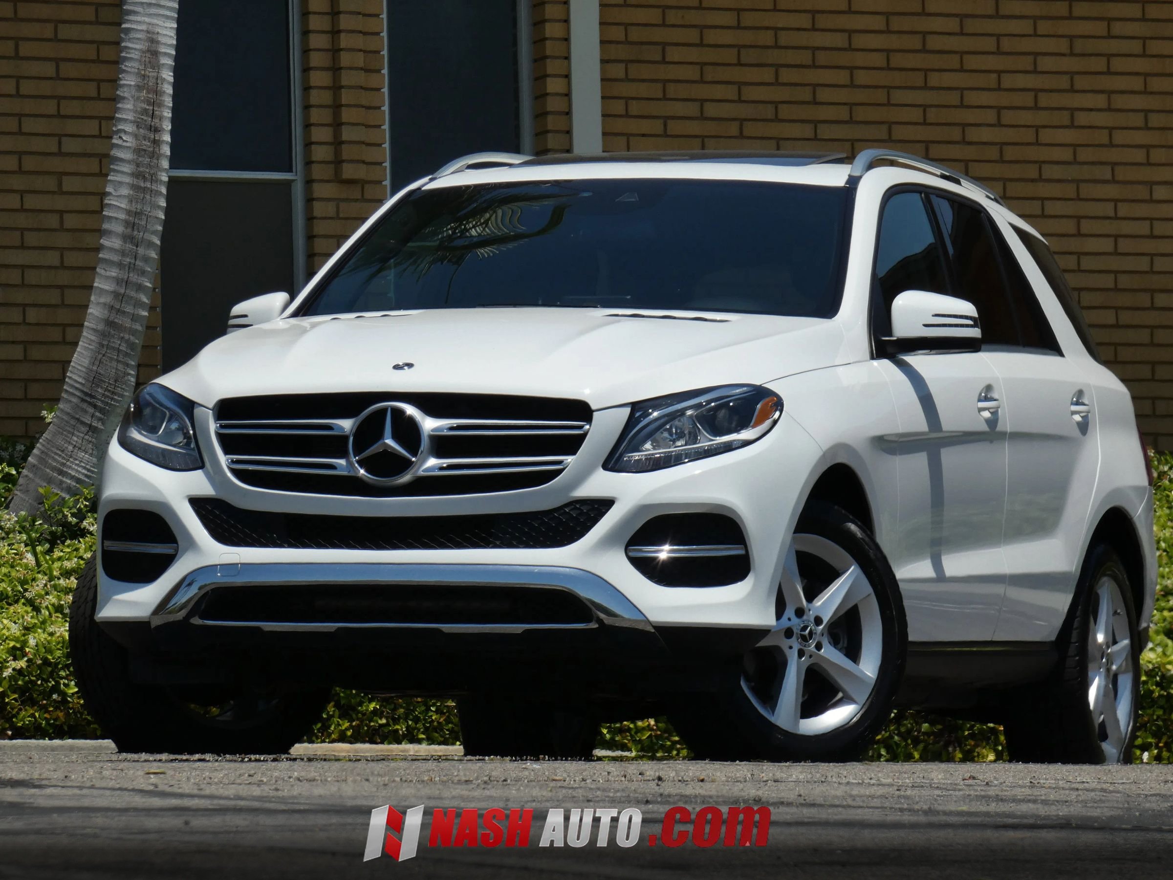Used 2018 Mercedes-Benz GLE 350 4MATIC image 2