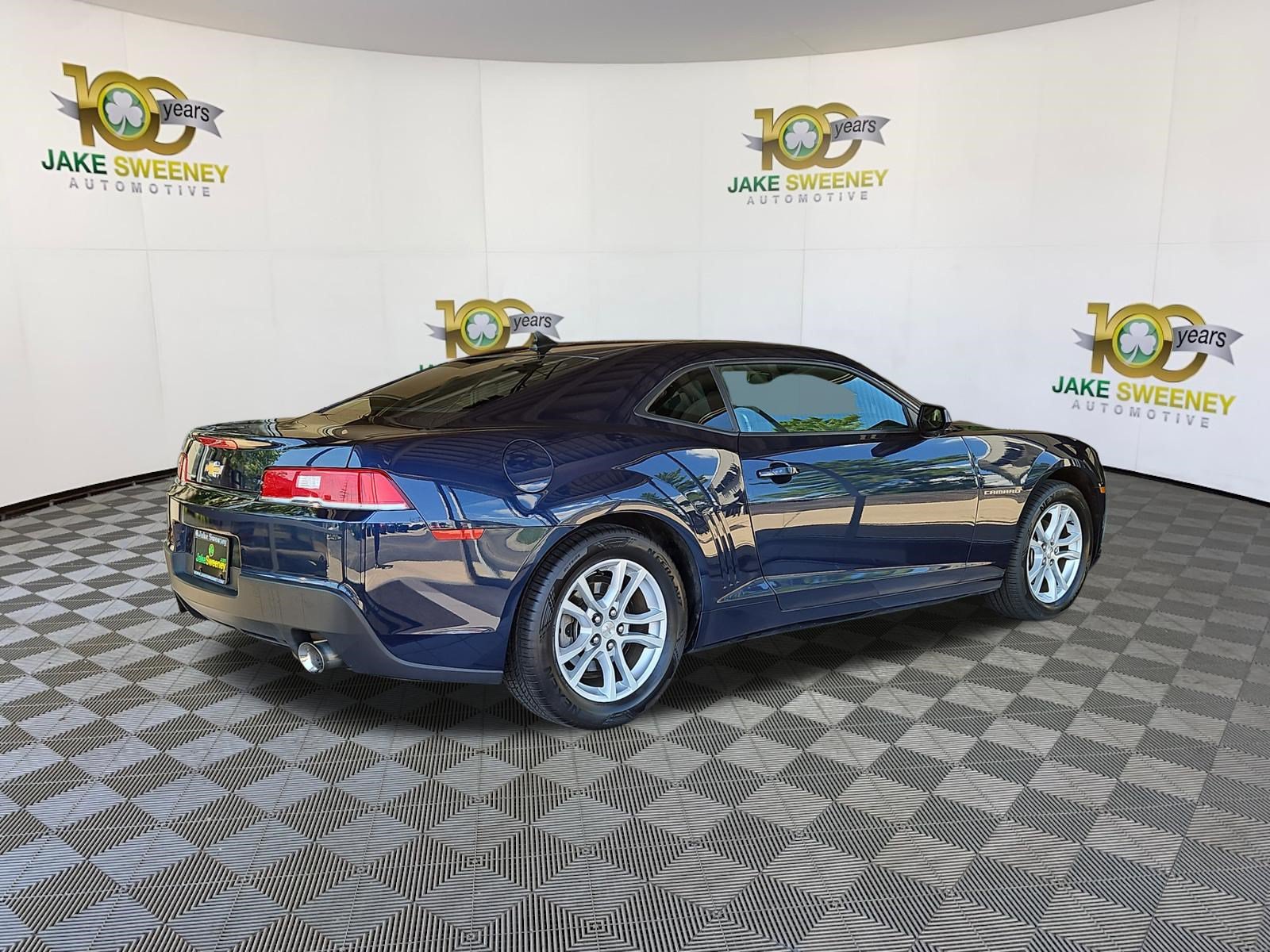 Used 2015 Chevrolet Camaro LS RWD image 5
