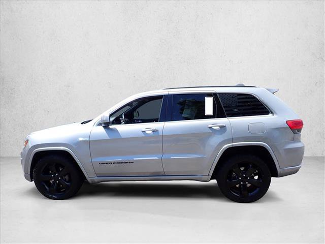 Used 2015 Jeep Grand Cherokee Altitude AWD/4WD image 2