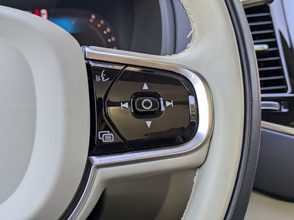 Used 2023 Volvo XC90 B6 Ultimate w/ Protection Package Premier AWD/4WD image 28