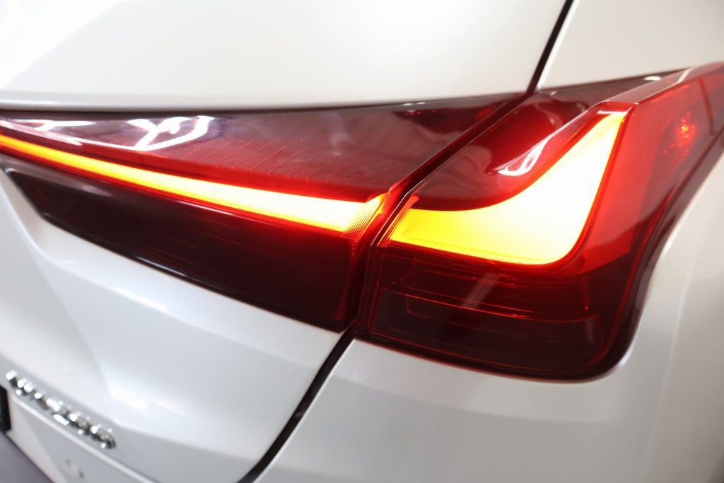 Used 2020 Lexus UX 200 200 Base w/ Premium Package image 28