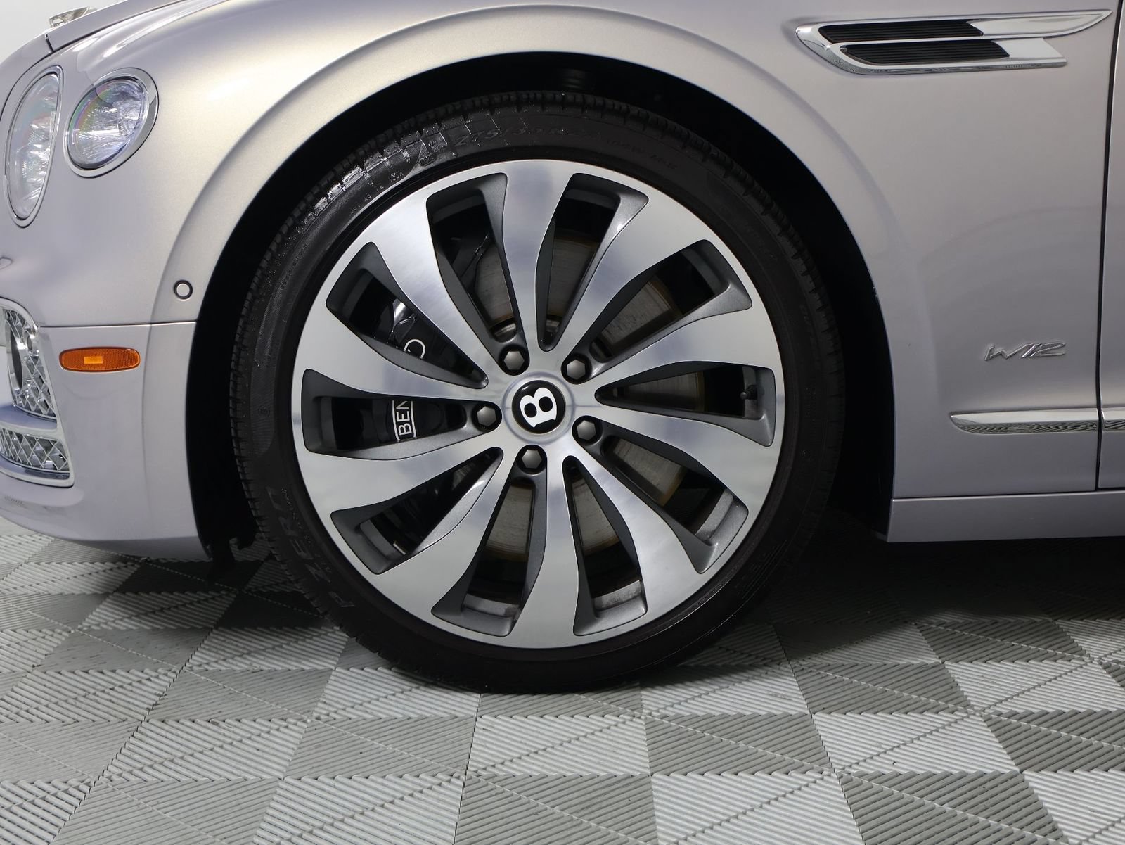 Certified 2020 Bentley Flying Spur W12 AWD/4WD image 5