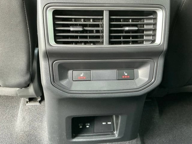 Certified 2024 Volkswagen Atlas Cross Sport SEL AWD/4WD image 18