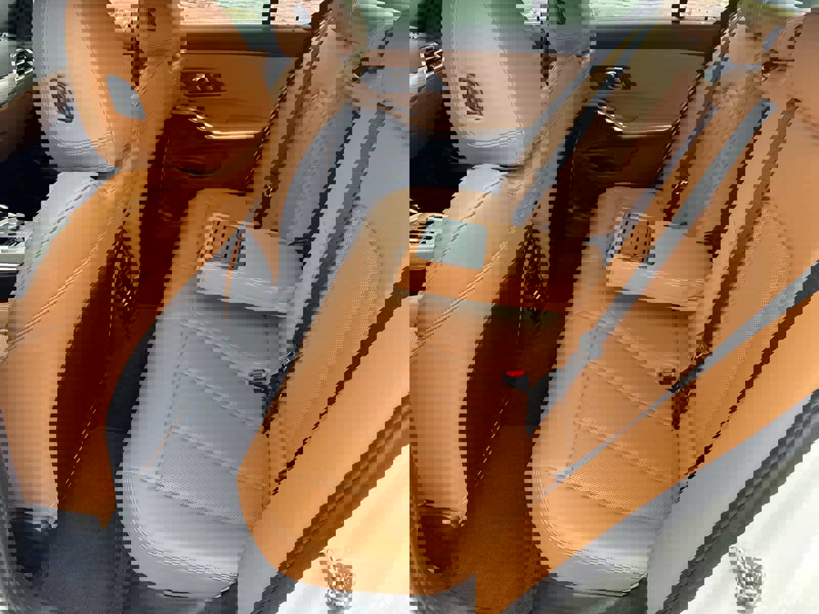 Certified 2025 BMW 330i Sedan w/ Premium Package image 13