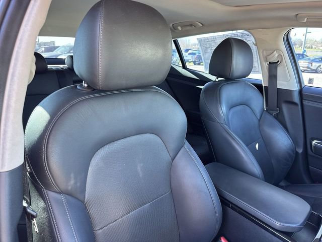 Used 2019 Kia Stinger Premium image 25