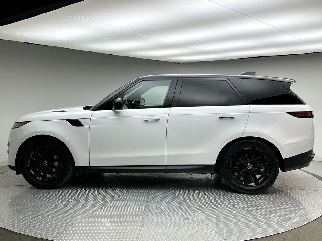 Used 2023 Land Rover Range Rover Sport SE image 10