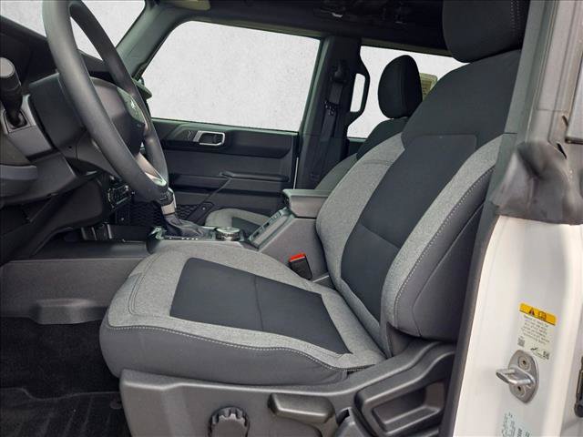 Used 2025 Ford Bronco 4-Door AWD/4WD image 14