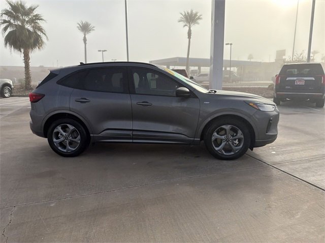 Used 2023 Ford Escape ST-Line w/ Tech Pack #1 image 4