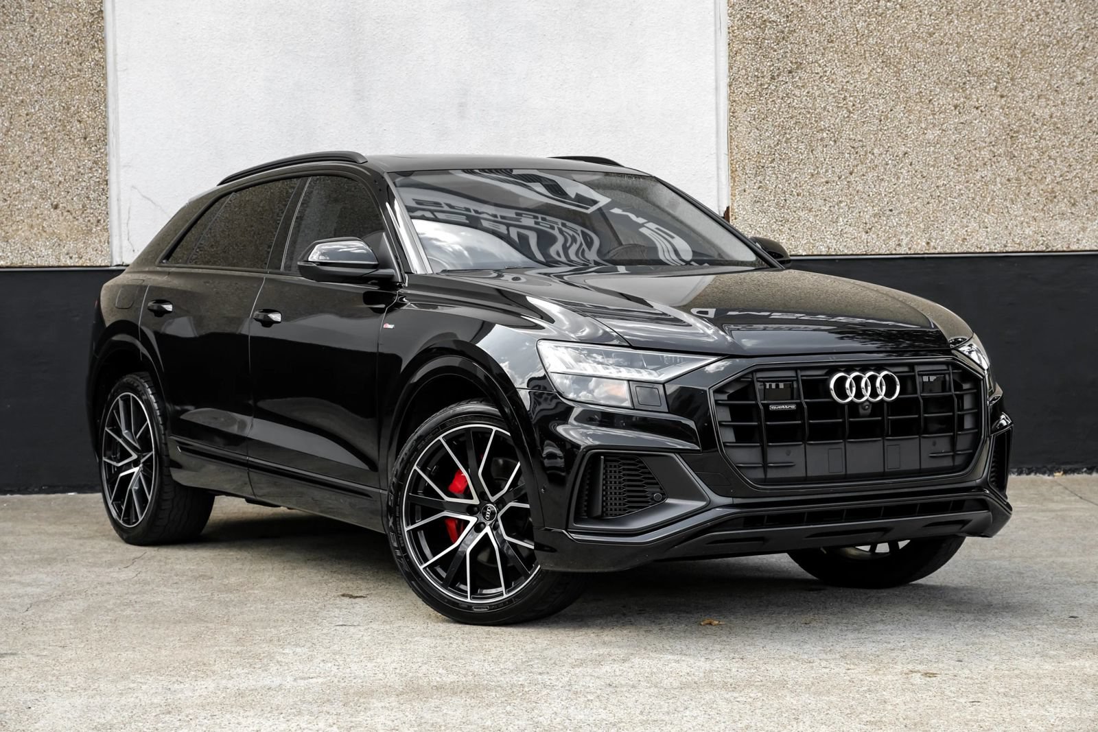 Used 2020 Audi Q8 Prestige w/ Prestige Package AWD/4WD image 6