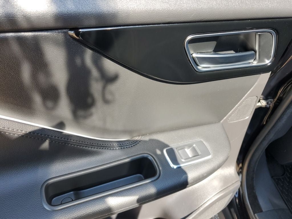 Used 2019 Jaguar F-PACE Premium AWD/4WD image 39