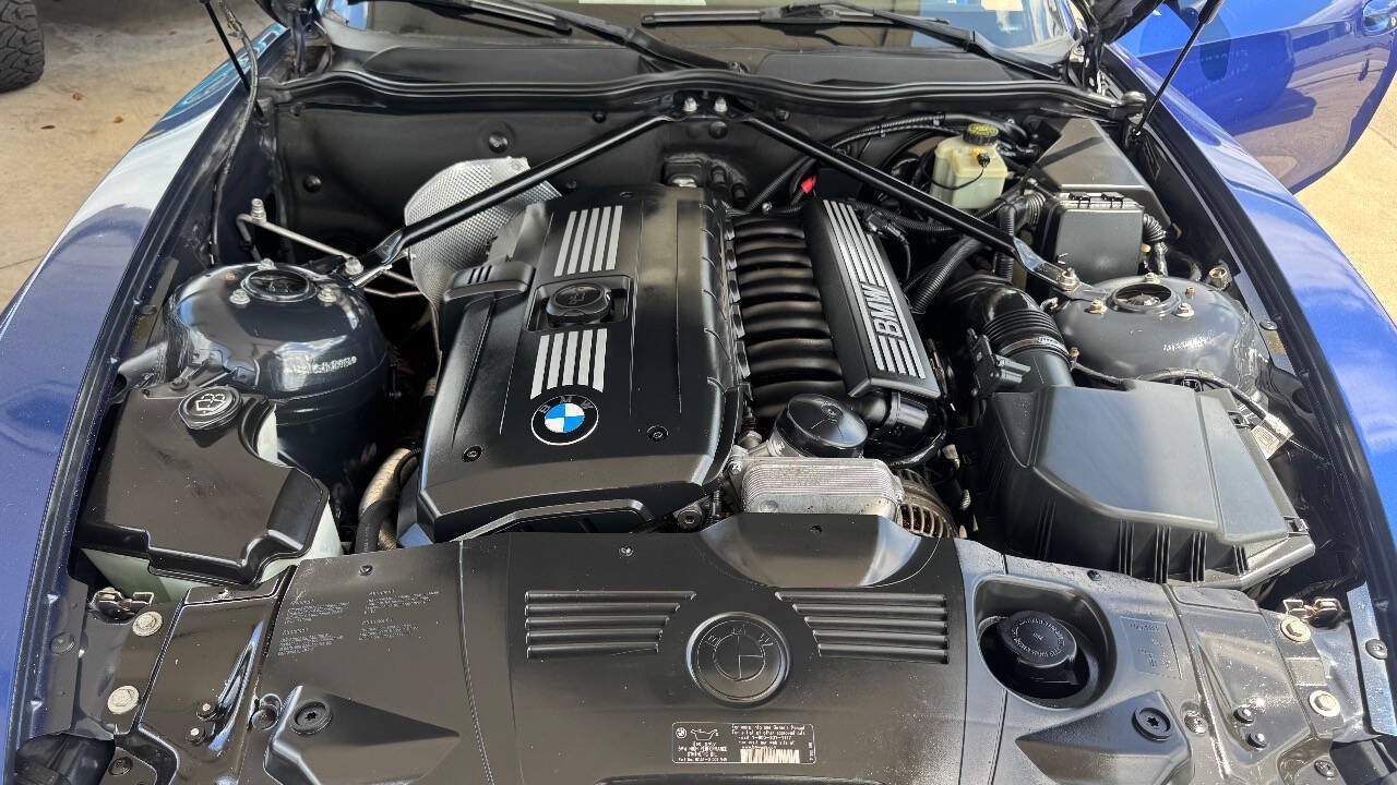 Used 2007 BMW Z4 3.0i RWD image 17