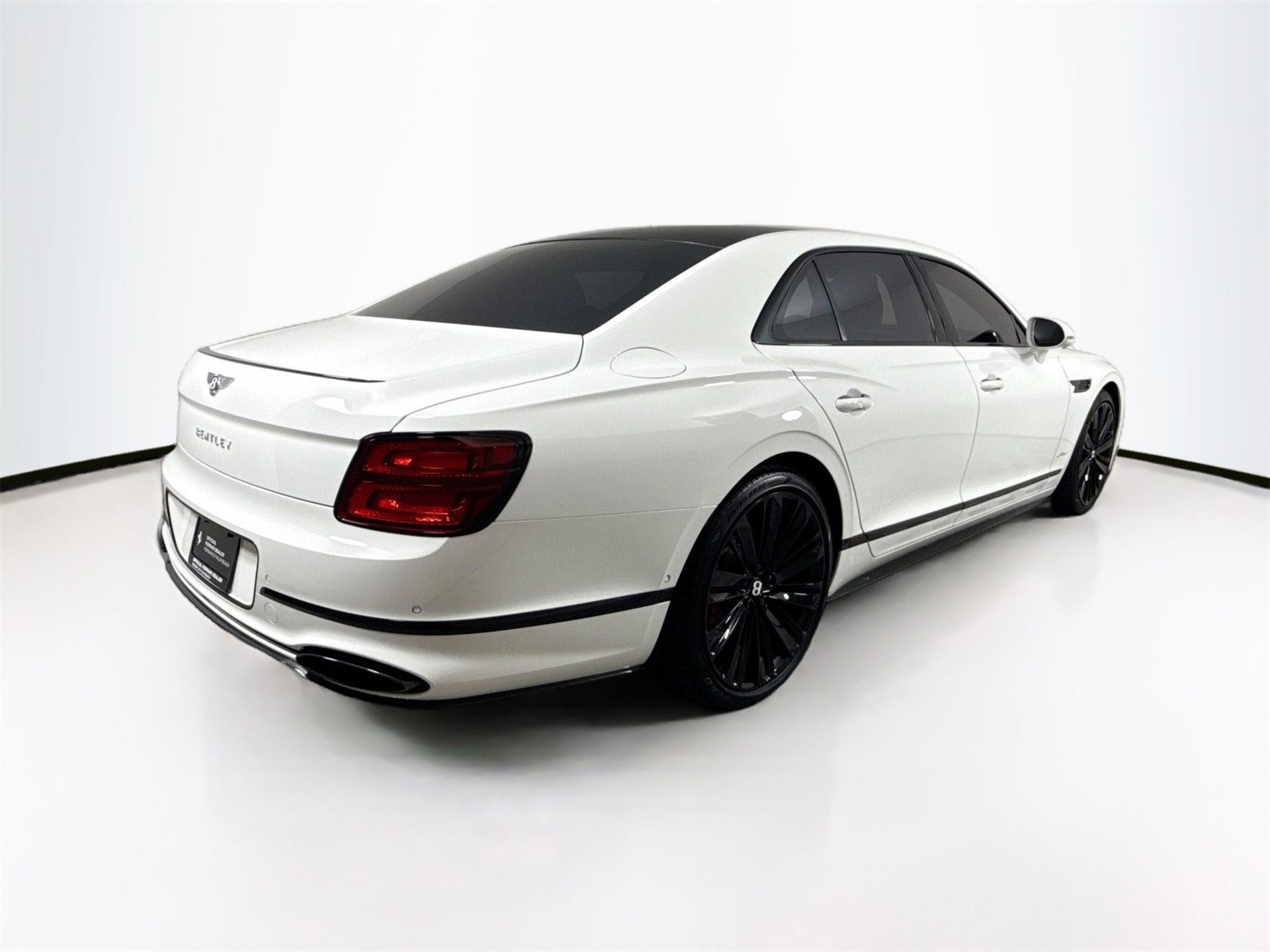Used 2023 Bentley Flying Spur W12 image 7