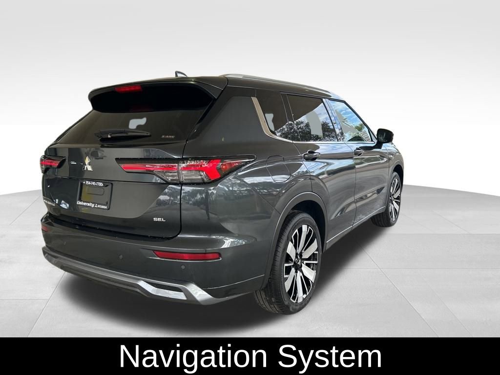 New 2026 Mitsubishi Outlander SEL image 3