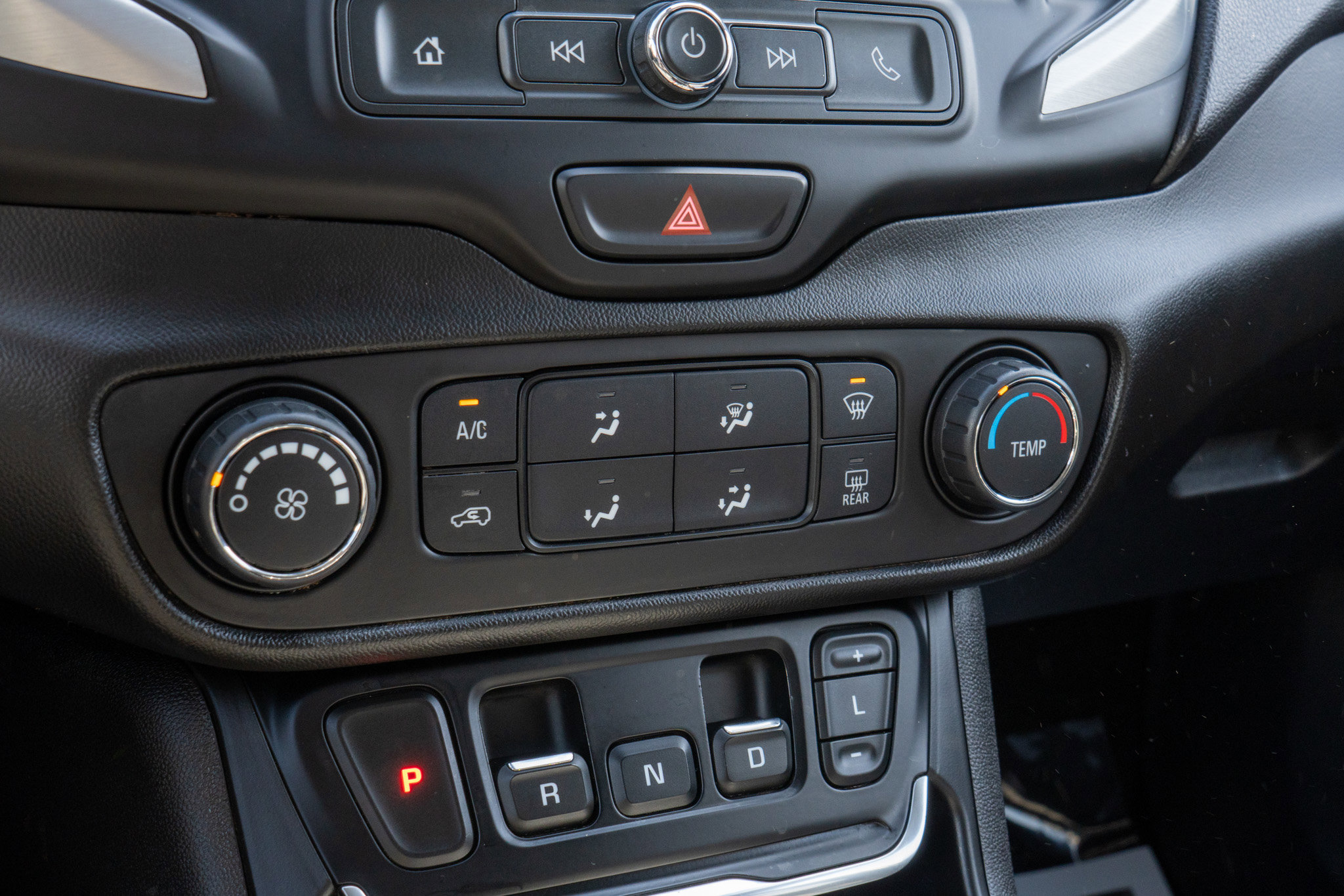 Used 2019 GMC Terrain SLE w/ Black Edition image 14