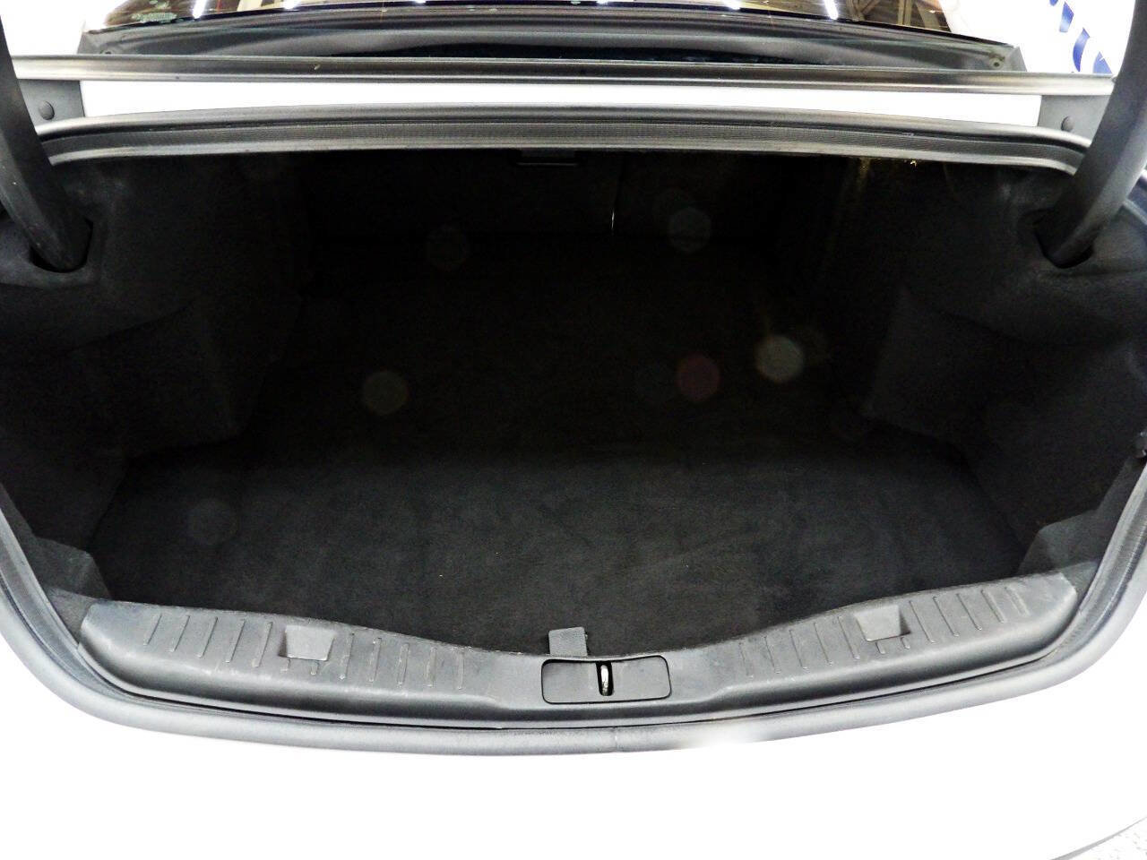 Used 2017 Lincoln MKZ Select w/ Select Plus Package image 13