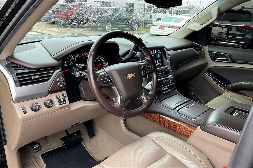 Used 2019 Chevrolet Suburban Premier w/ Max Trailering Package image 5