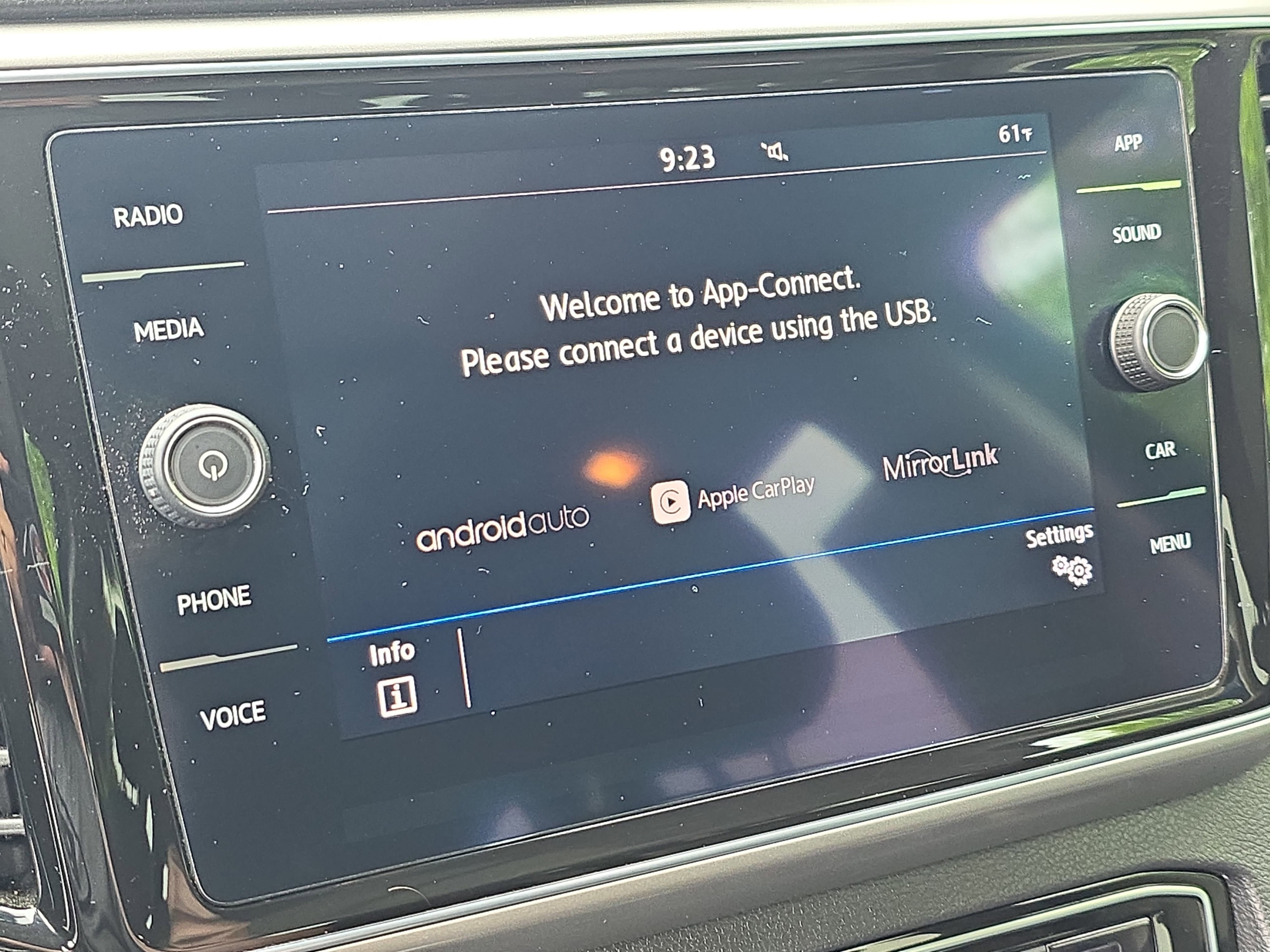 Used 2018 Volkswagen Atlas SEL w/ R-Line Package FWD image 21