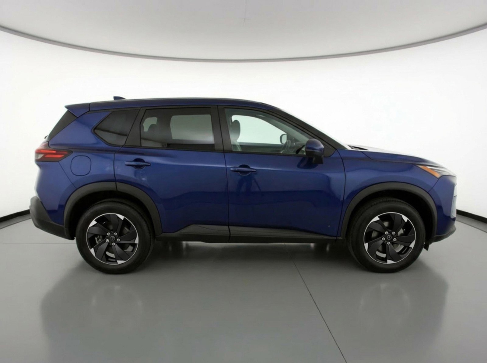 Used 2025 Nissan Rogue SV FWD image 11