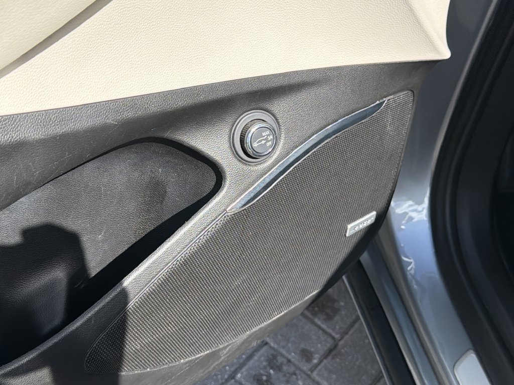 Certified 2023 Buick Enclave Avenir w/ Avenir Technology Package FWD image 21