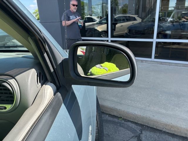 Used 2006 GMC Envoy SLE AWD/4WD image 6