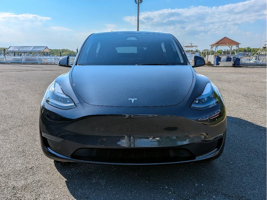 Used 2024 Tesla Model Y Long Range AWD/4WD image 2