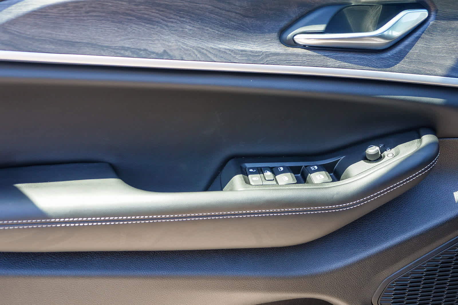 New 2026 Jeep Grand Cherokee L 4WD image 23