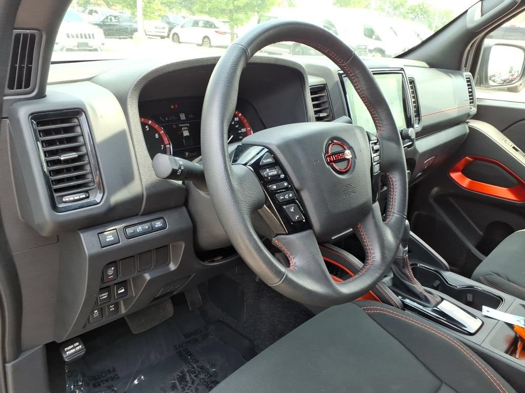 Certified 2024 Nissan Frontier PRO-4X w/ Technology Package AWD/4WD image 18
