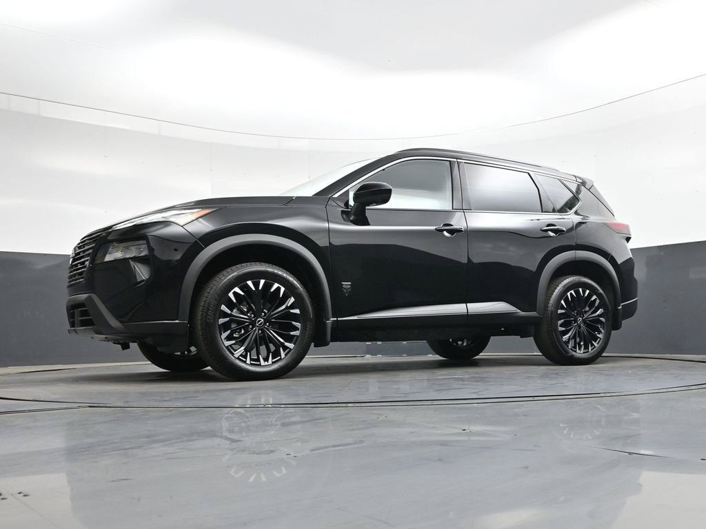 Certified 2026 Nissan Rogue Dark Armor FWD image 45