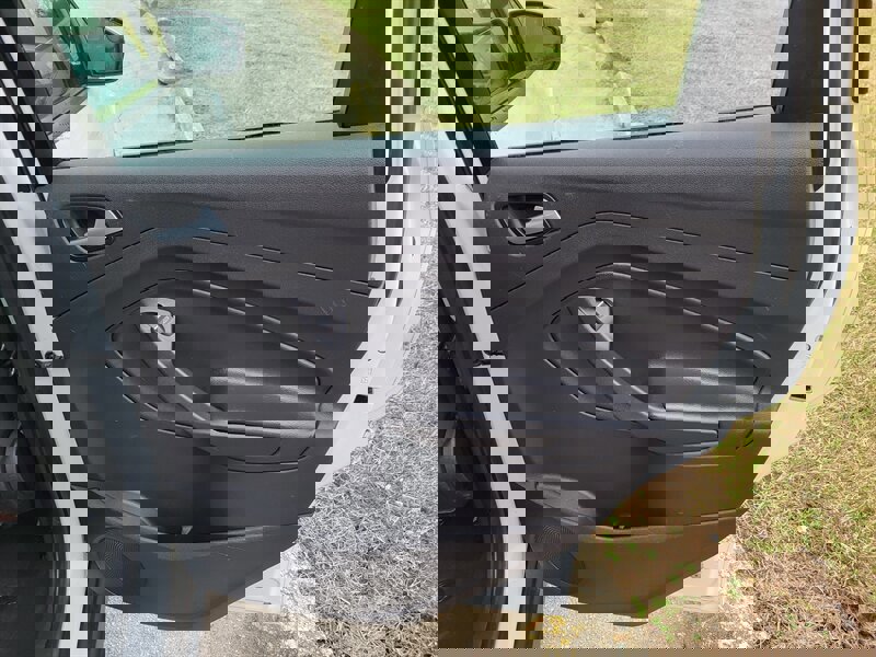 Used 2015 Ford C-MAX SE w/ Interior Protection Package image 27