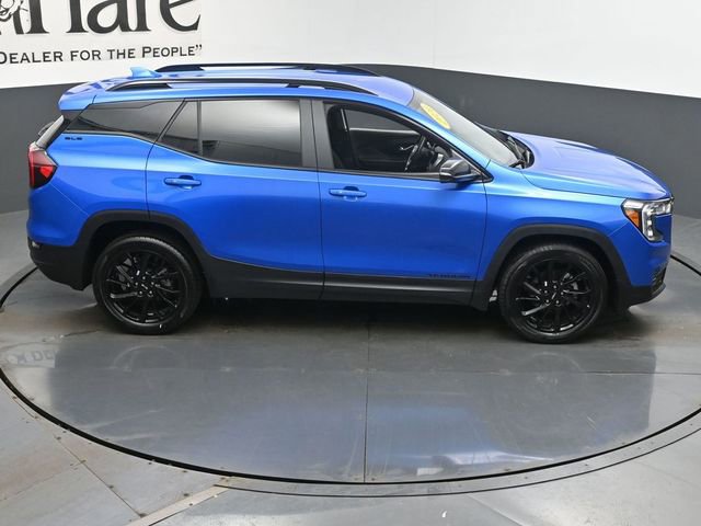 Used 2024 GMC Terrain SLE w/ Driver Convenience Package image 42