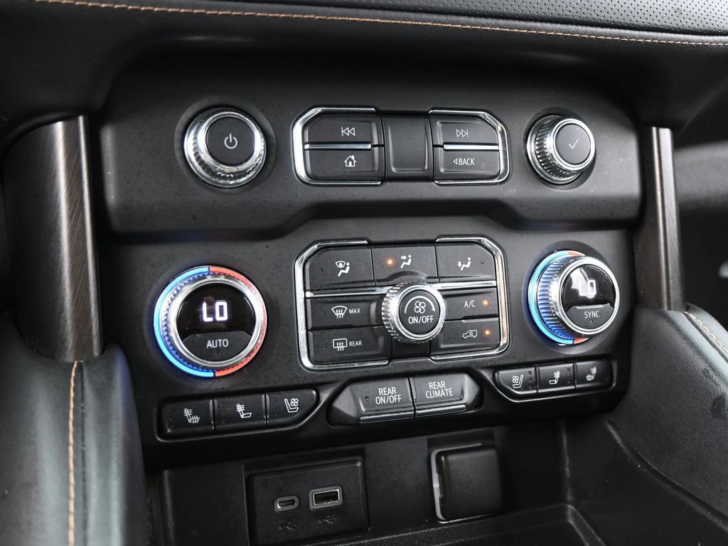 Used 2022 GMC Yukon XL AT4 w/ AT4 Premium Package image 34