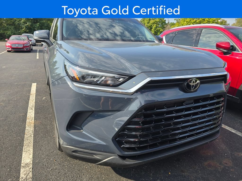 Used 2024 Toyota Grand Highlander AWD Hybrid image 2