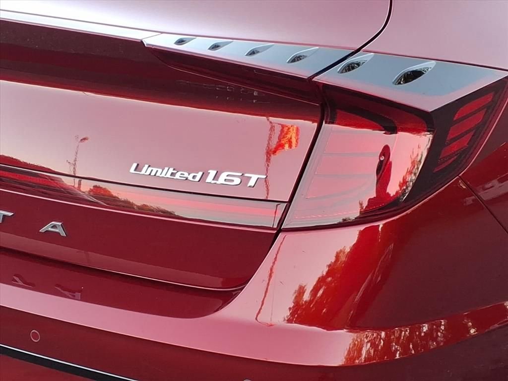 Used 2023 Hyundai Sonata Limited FWD image 9