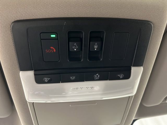 Used 2023 Nissan Rogue SV w/ SV Premium B Package AWD/4WD image 16
