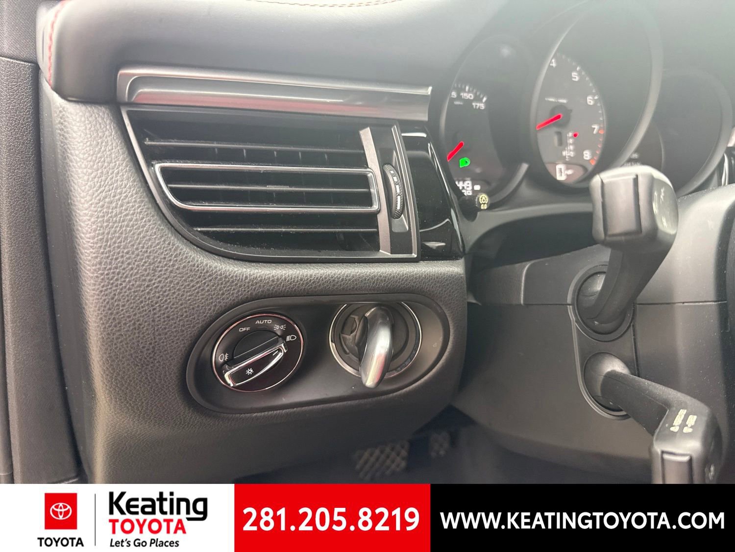 Used 2019 Porsche Macan S AWD/4WD image 13