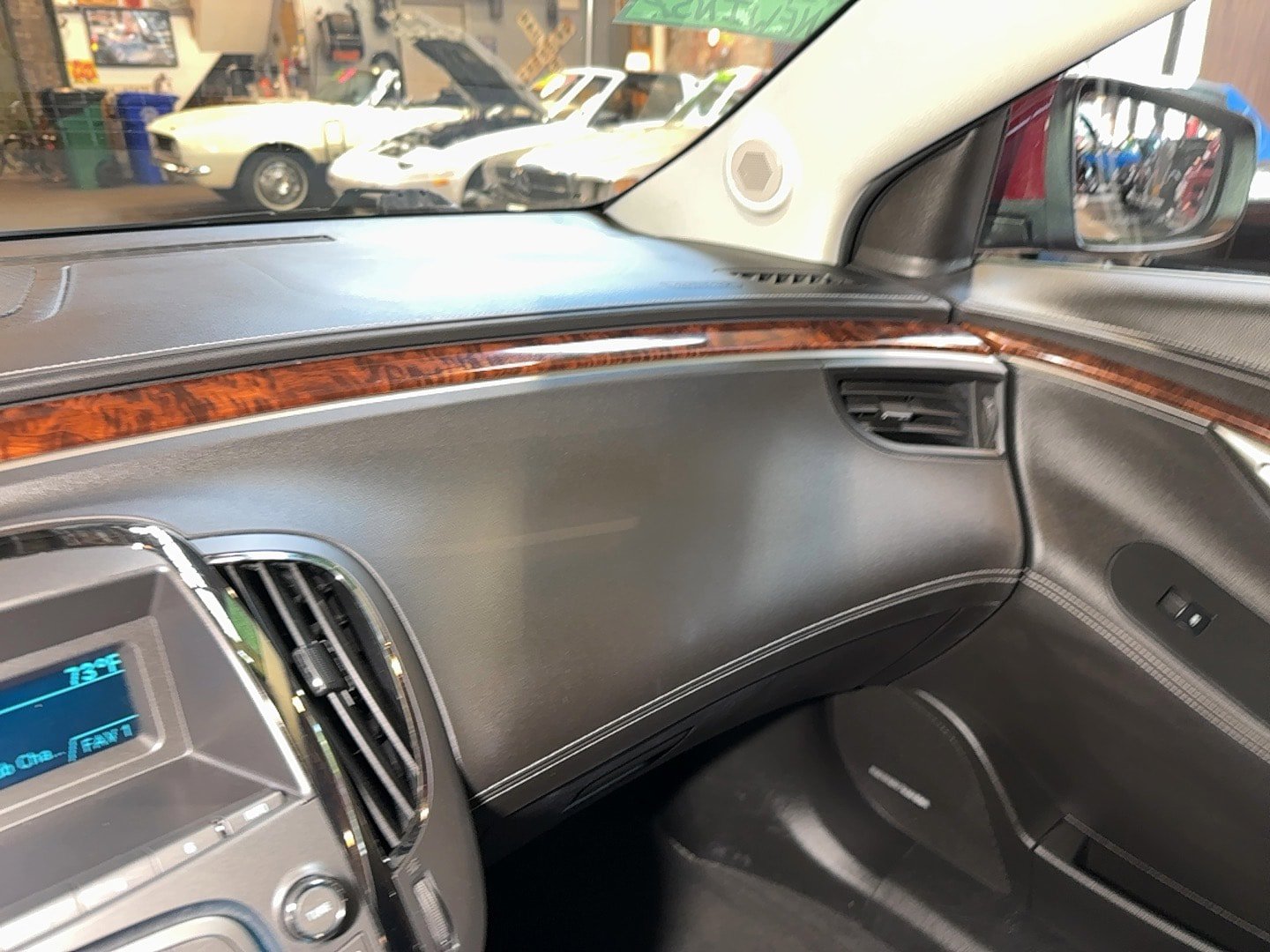 Used 2011 Buick LaCrosse CXS FWD image 30