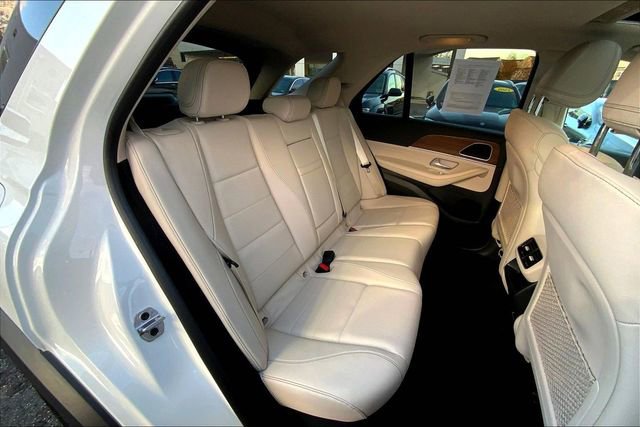 Used 2025 Mercedes-Benz GLE 350 4MATIC image 16