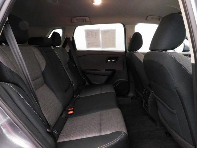 Used 2023 Nissan Rogue SV image 38