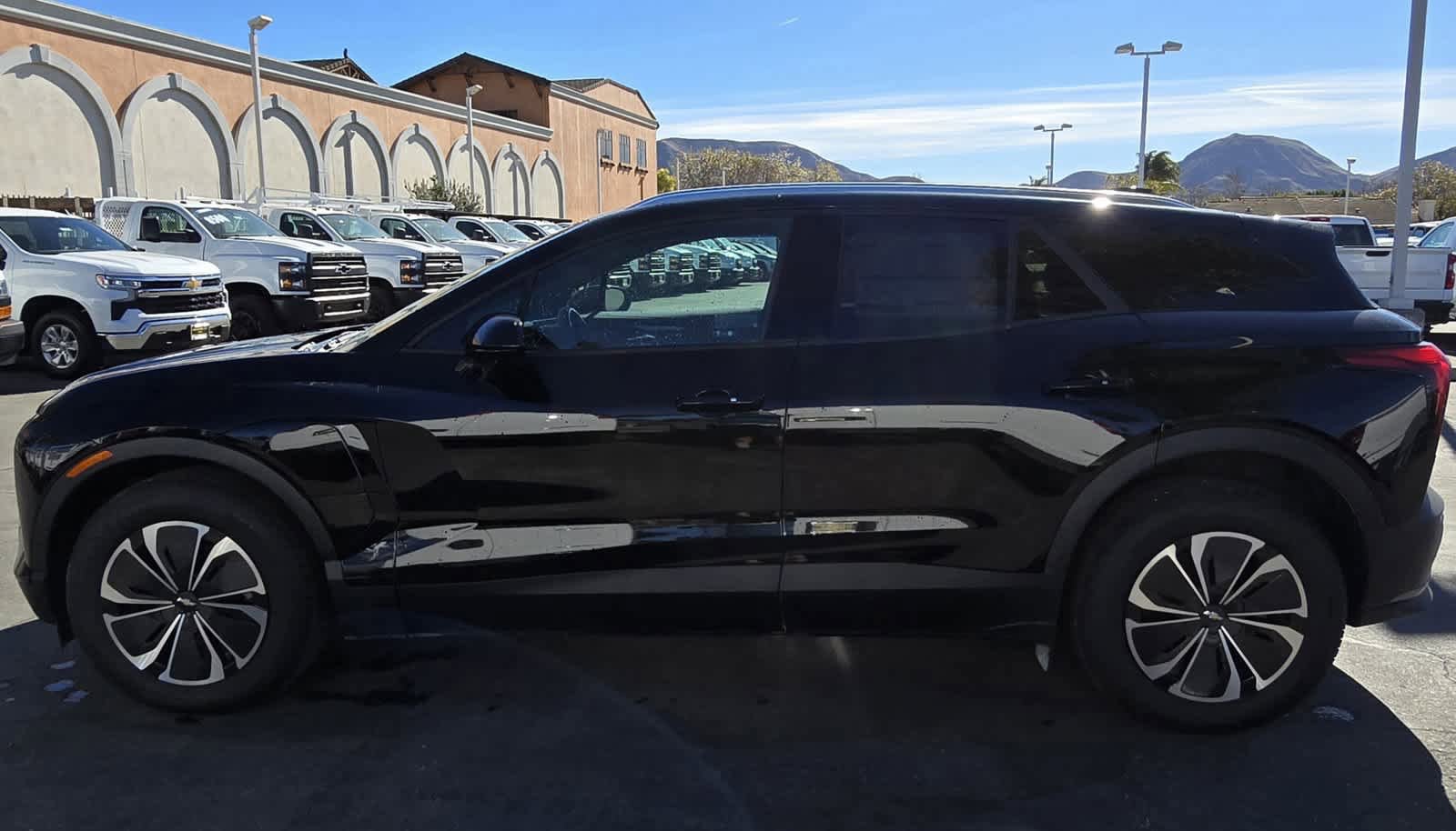 Used 2025 Chevrolet Blazer EV LT w/ Super Cruise Package AWD/4WD image 6