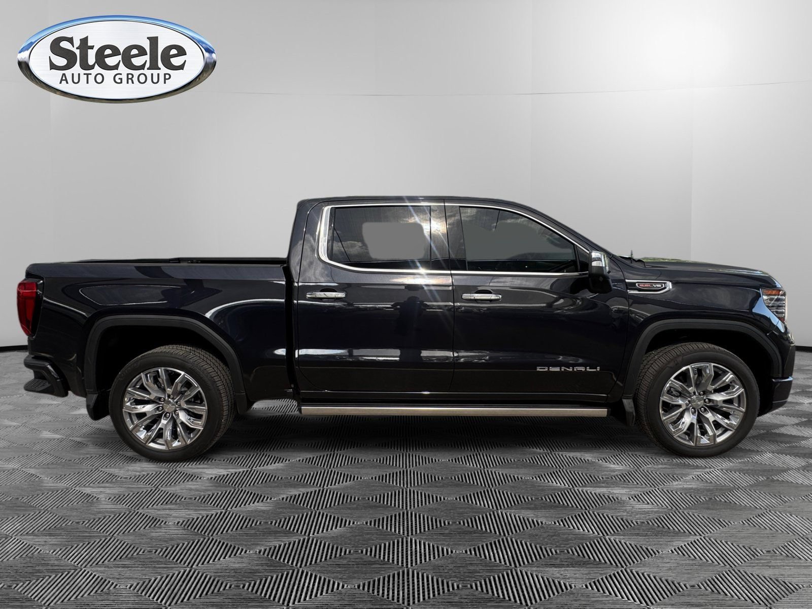 Certified 2025 GMC Sierra 1500 Denali w/ Denali Reserve Package AWD/4WD image 6