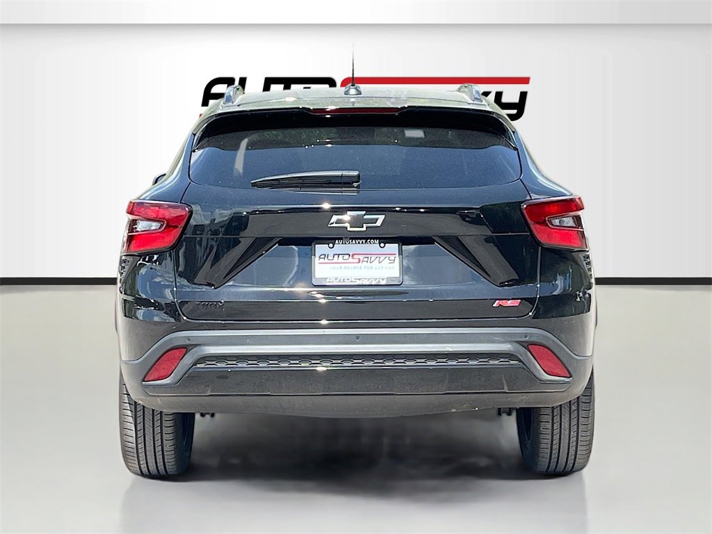 Used 2025 Chevrolet Trax RS w/ Driver Confidence Package image 6